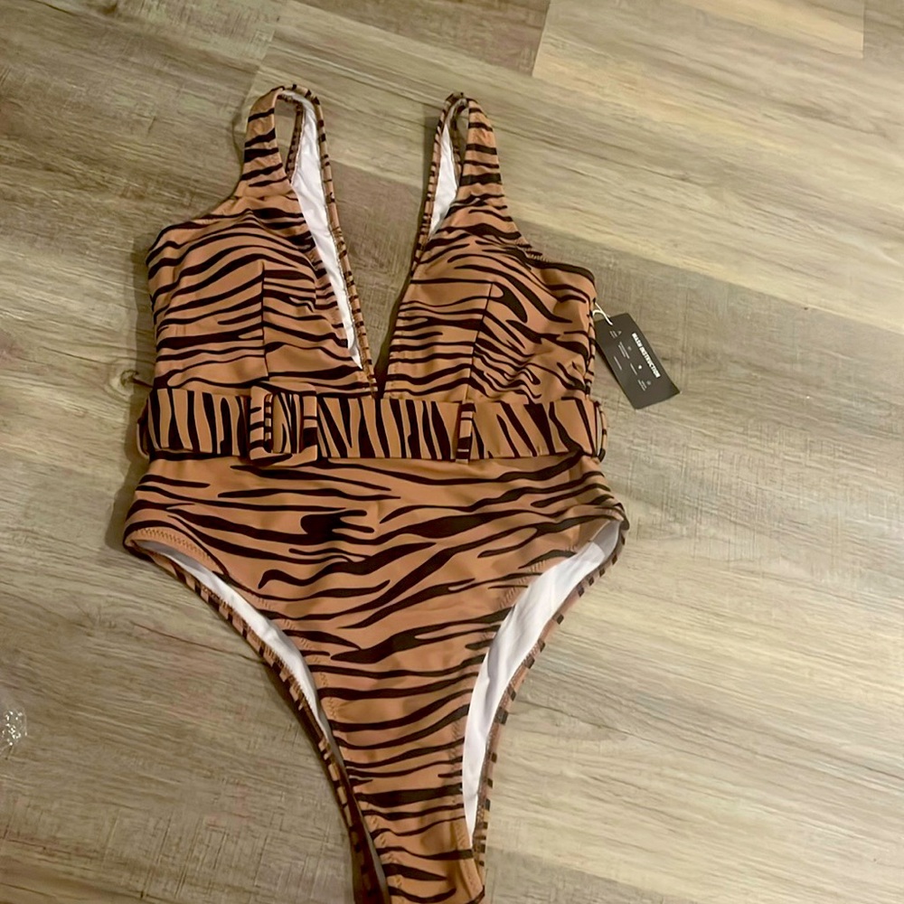 Nice animal print swimsuit